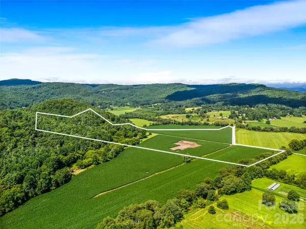 96 Merle Farm LN, Pisgah Forest, NC 28768