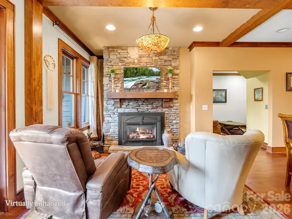 121 Firefly CV #204, Lake Lure, NC 28746