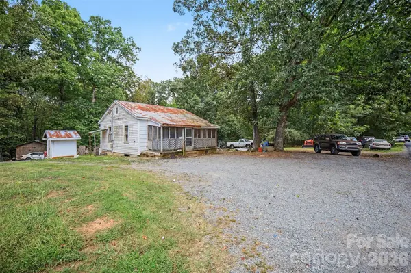1016 Wade Rorie RD, Wingate, NC 28174