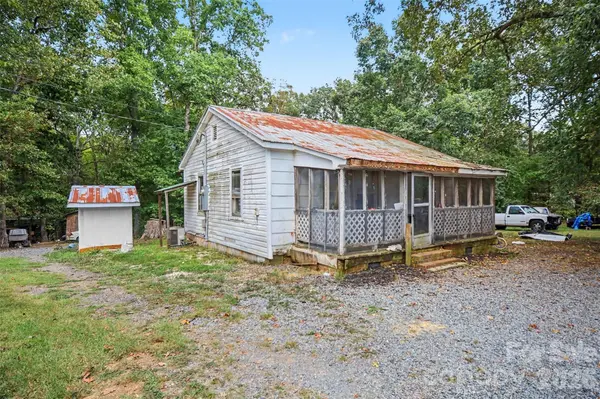 1016 Wade Rorie RD, Wingate, NC 28174