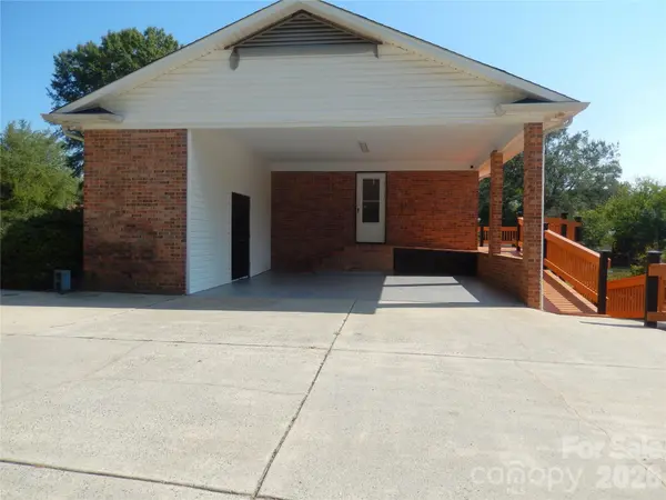 6700 Pine Lake LN, Mint Hill, NC 28227