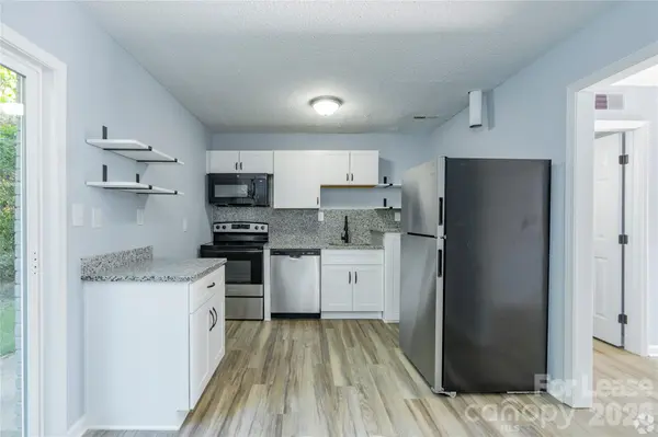300 E Charlotte AVE #24, Mount Holly, NC 28120