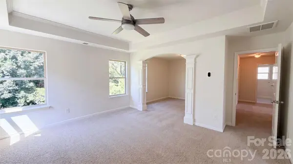 3807 Ernie DR, Charlotte, NC 28269