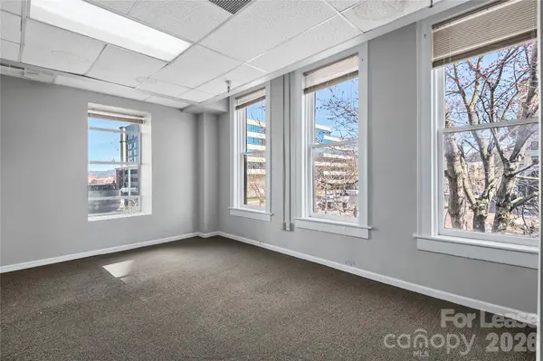 9 SW Pack SQ #203, Asheville, NC 28801