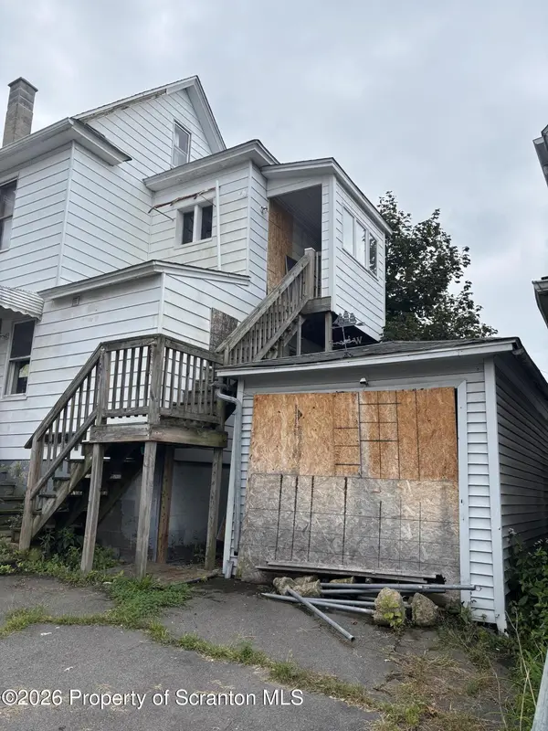 702 Crown AVE, Scranton, PA 18505