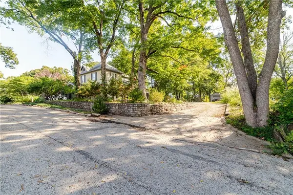 1200 S 3RD ST, Atchison, KS 66002