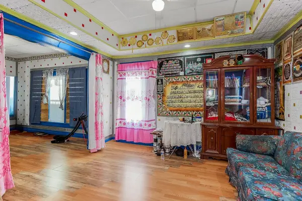 3224 E 6th ST, Kansas City, MO 64124