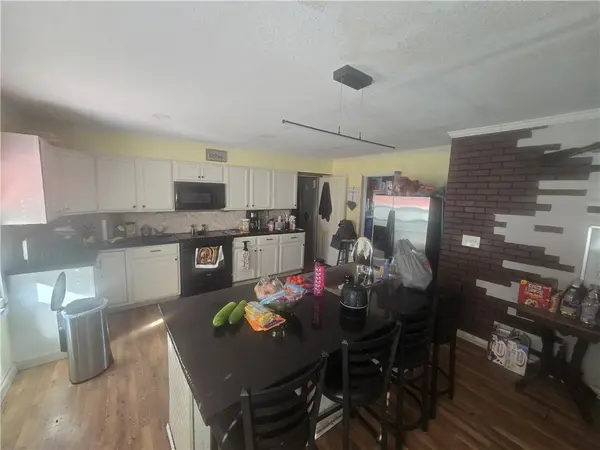 8721 ELM AVE, Kansas City, MO 64138