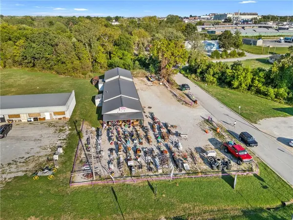 200 N Centennial BLVD, Nevada, MO 64772