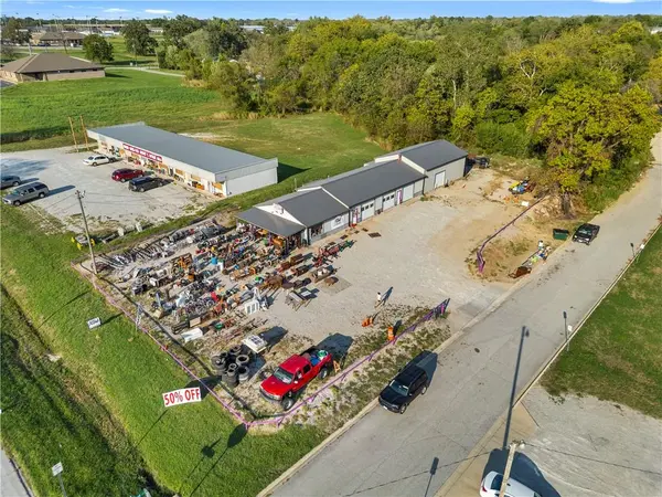 200 N Centennial BLVD, Nevada, MO 64772