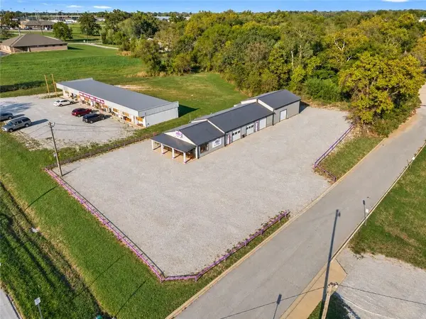200.5 N Centennial BLVD, Nevada, MO 64772