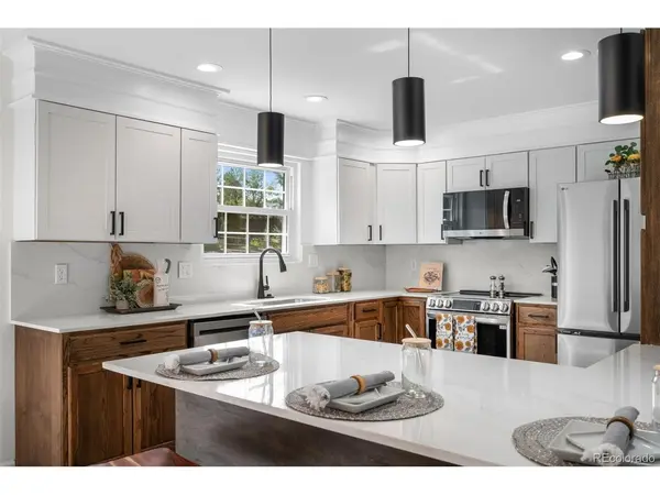 6158 E Hinsdale, Centennial, CO 80112