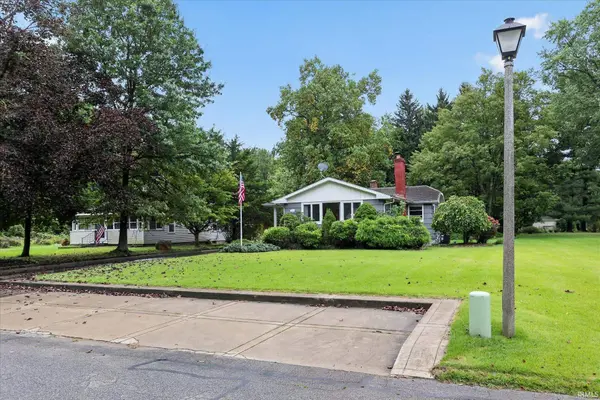 25520 Country Club DR, South Bend, IN 46619-4552