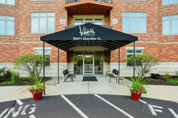 20971 Shoreline CT #215, Noblesville, IN 46062