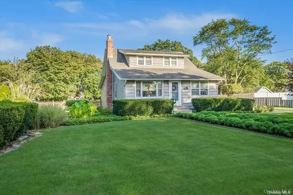 515 Gillette AVE, Bayport, NY 11705