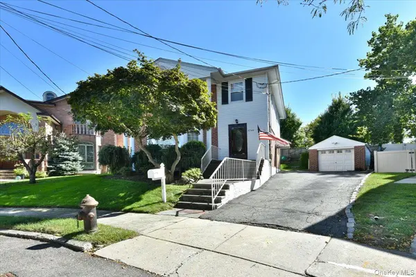 57-46 262nd ST, Little Neck, NY 11362