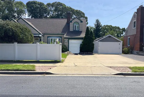 620 Grant AVE, Baldwin, NY 11510