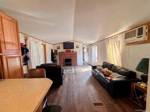 162 Old State Route 52, Woodbourne, NY 12788