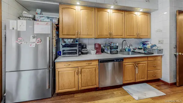 30-22 78th ST, East Elmhurst, NY 11370