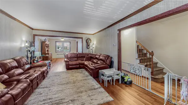 30-22 78th ST, East Elmhurst, NY 11370