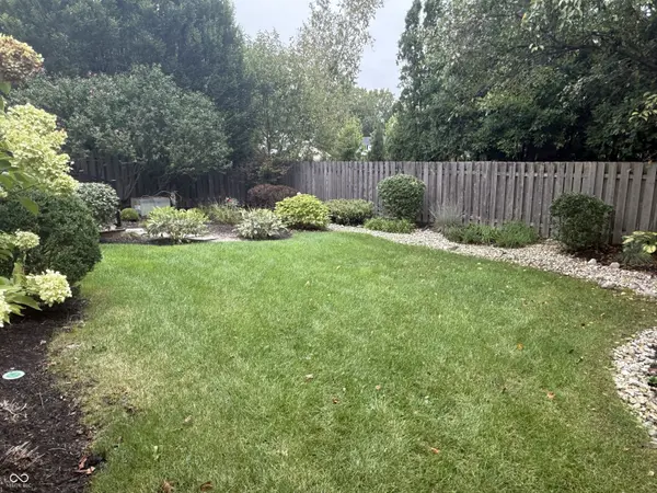 11999 Waterford LN, Carmel, IN 46033