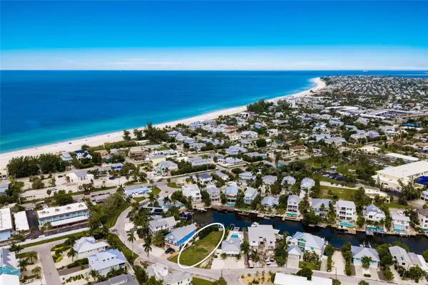 214 S HARBOR DR, Holmes Beach, FL 34217