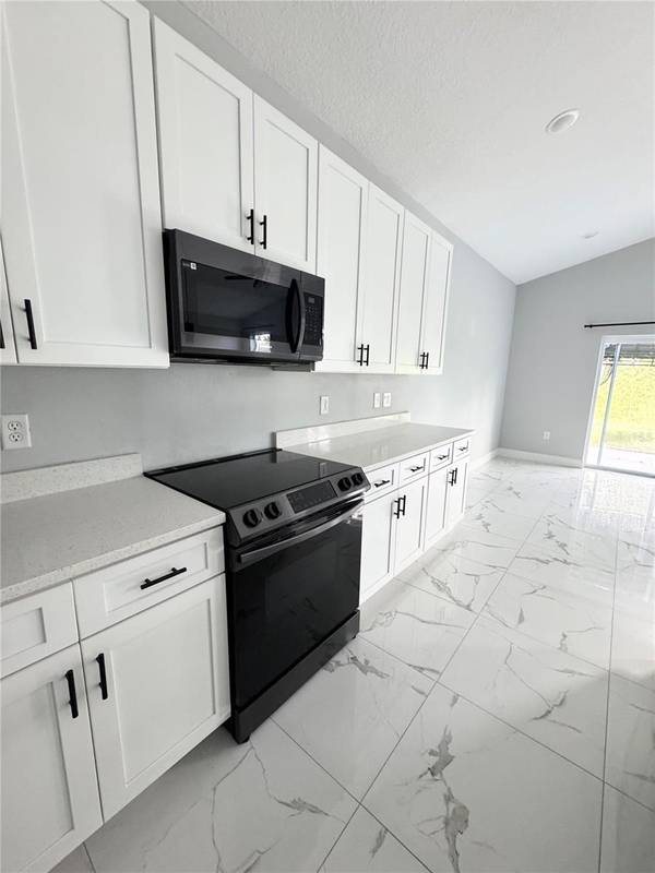 536 SUNSET RD N, Rotonda West, FL 33947