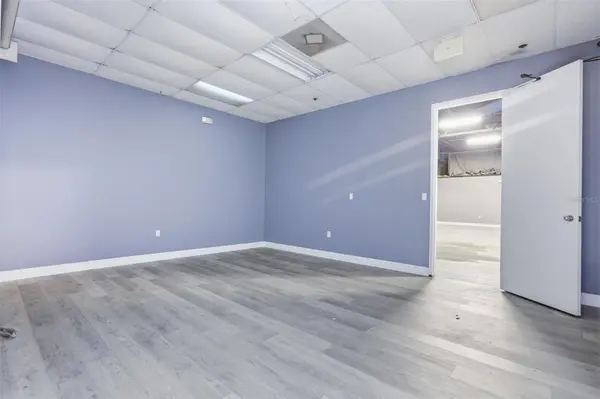 931 S SEMORAN BLVD #208, Winter Park, FL 32792