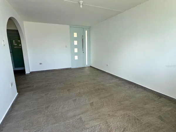 URB EL SENORIAL CALLE AZORIN #307, San Juan, PR 00926