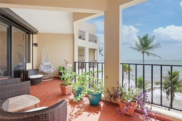 190 CANDELERO DR #264, Humacao, PR 00791