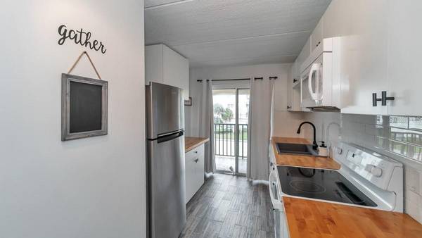 4435 1ST ST NE #308, St Petersburg, FL, 33703 photo 6