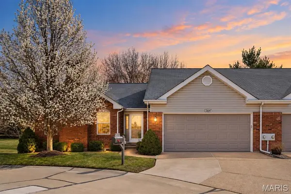 5100 Kennerly Place DR, St Louis, MO 63128