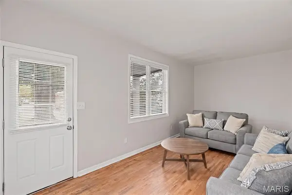 6737 Fyler AVE, St Louis, MO 63139