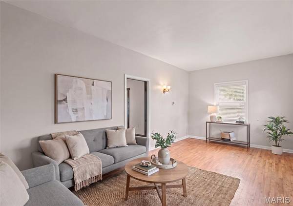 6737 Fyler AVE, St Louis, MO 63139
