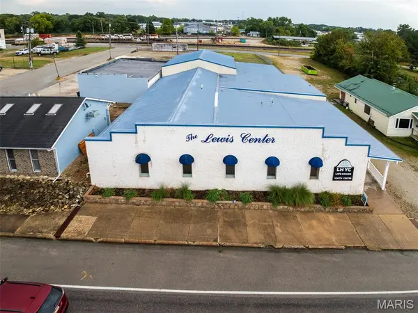314 E Washington BLVD, Cuba, MO 65453