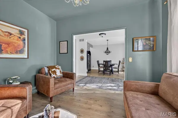708 Brook Manor CT, Lake St Louis, MO 63367