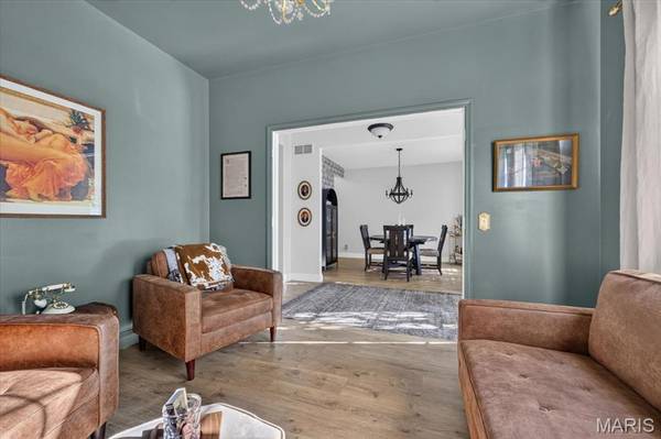 708 Brook Manor CT, Lake St Louis, MO 63367