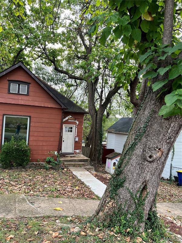 605 N 3rd ST, De Soto, MO 63020
