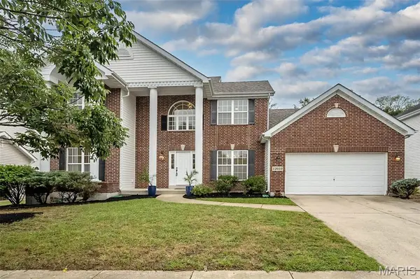 12010 Manhattan PL, Des Peres, MO 63131
