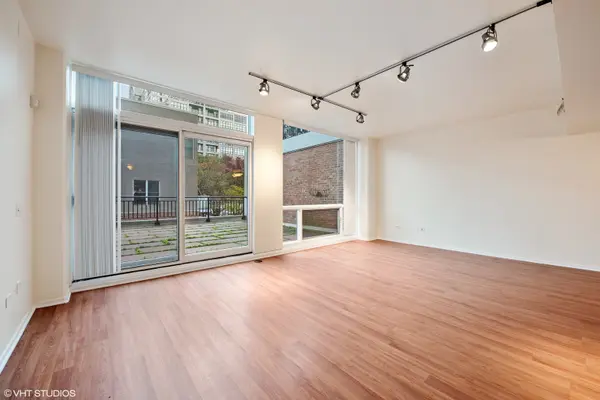 61 W 15th ST #204, Chicago, IL 60605