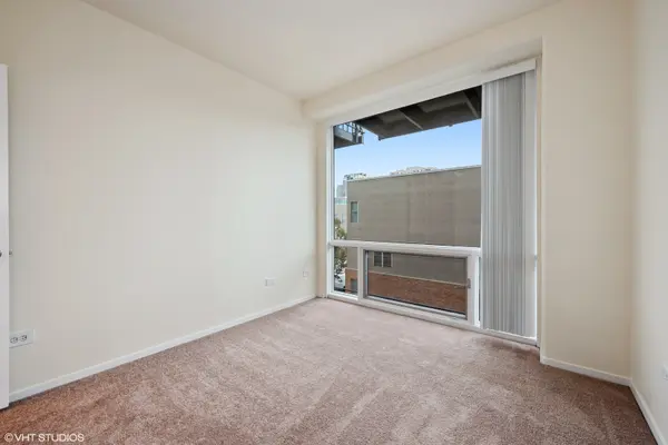 61 W 15th ST #204, Chicago, IL 60605