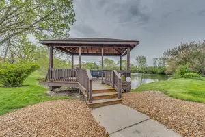 7505 175th ST #124, Tinley Park, IL 60477
