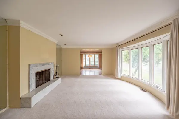 16407 Woodlawn AVE E, South Holland, IL 60473