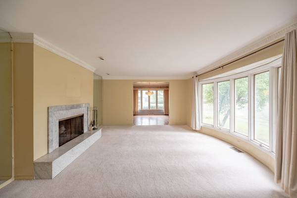 16407 Woodlawn AVE E, South Holland, IL 60473