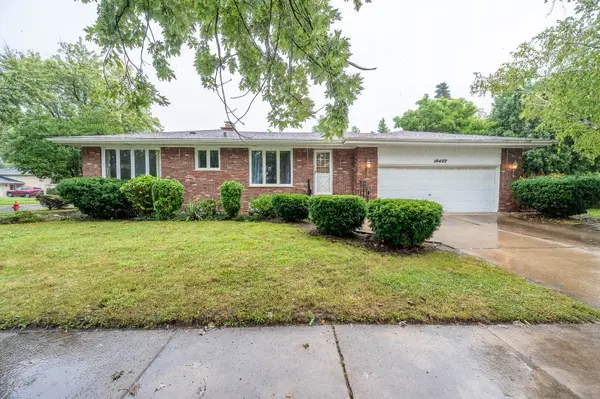 16407 Woodlawn AVE E, South Holland, IL 60473