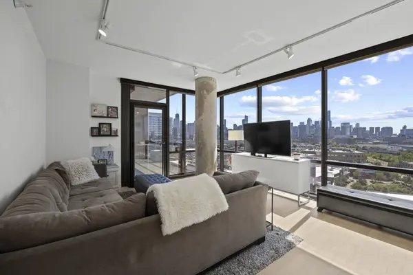 860 W Blackhawk ST #1401, Chicago, IL 60642