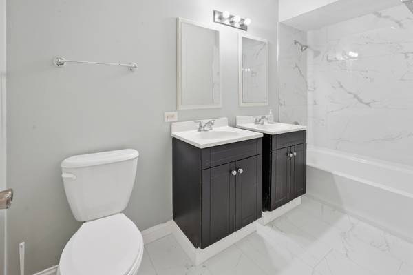 7030 W Carol AVE, Niles, IL 60714