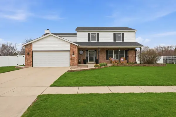 24821 S River TRL, Channahon, IL 60410
