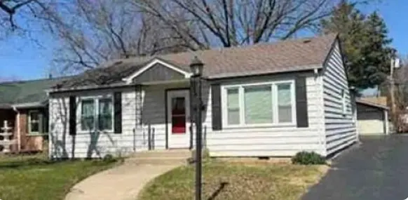 738 E 156th PL, South Holland, IL 60473