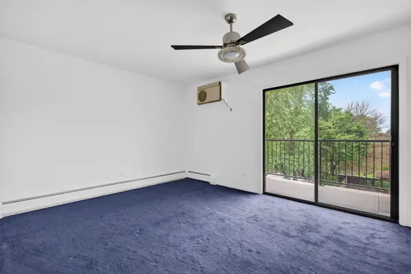 9540 Mayfield AVE #S307, Oak Lawn, IL 60453